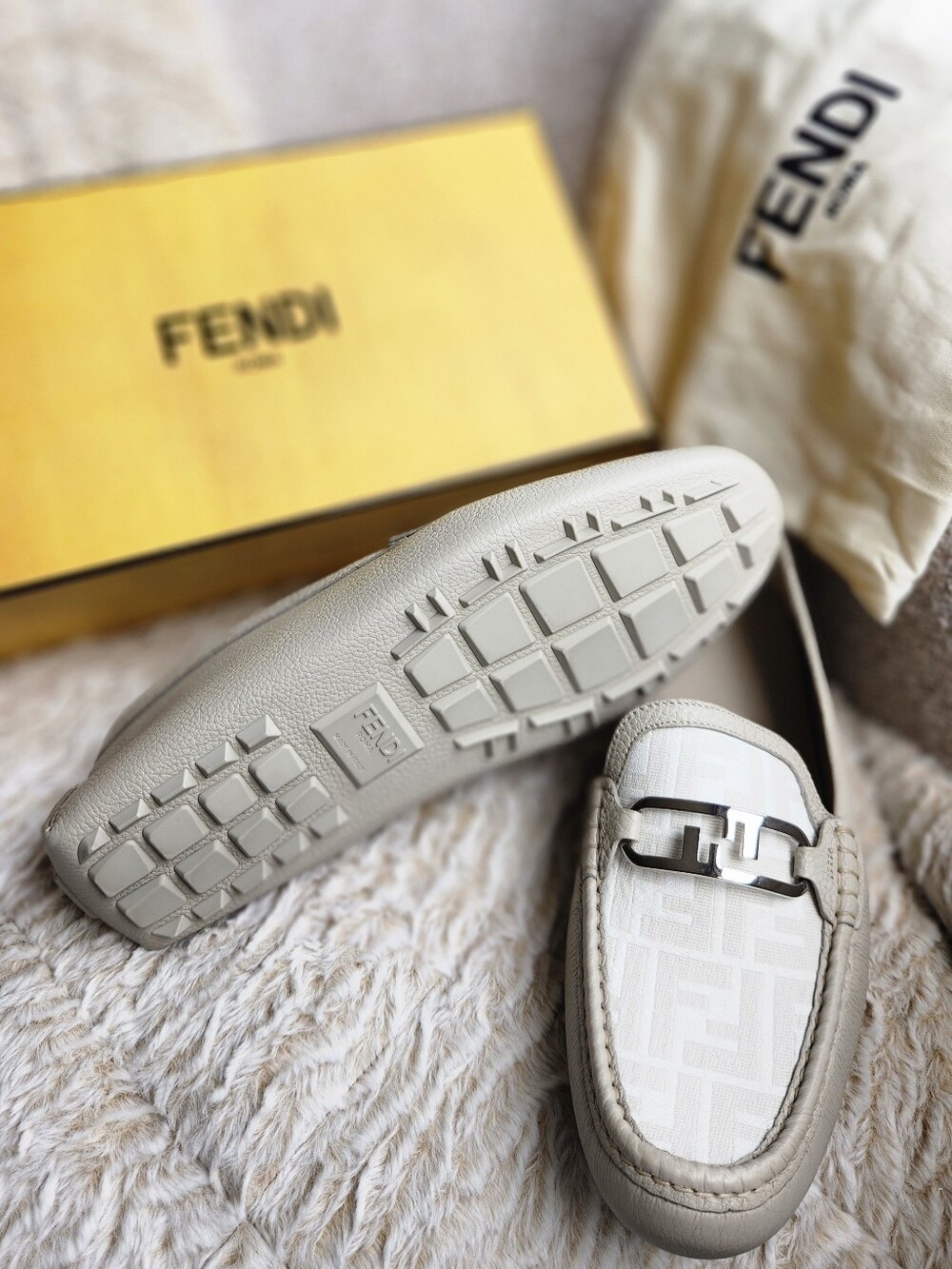 Men's Fendi Cream 'O Lock FF Logo Leather Loafer with Silver Buckle - Picture 2 of 4